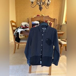 Mens WON Woolf size Large shirt